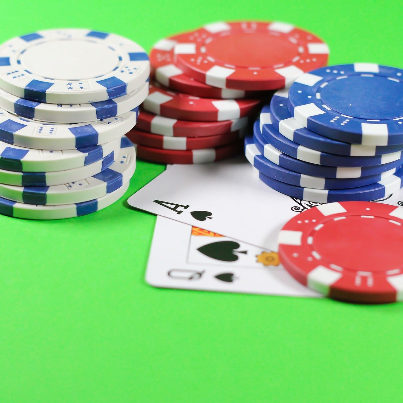 Khung cảnh sôi động của casino trực tuyến và cá cược thể thao trên win lucky